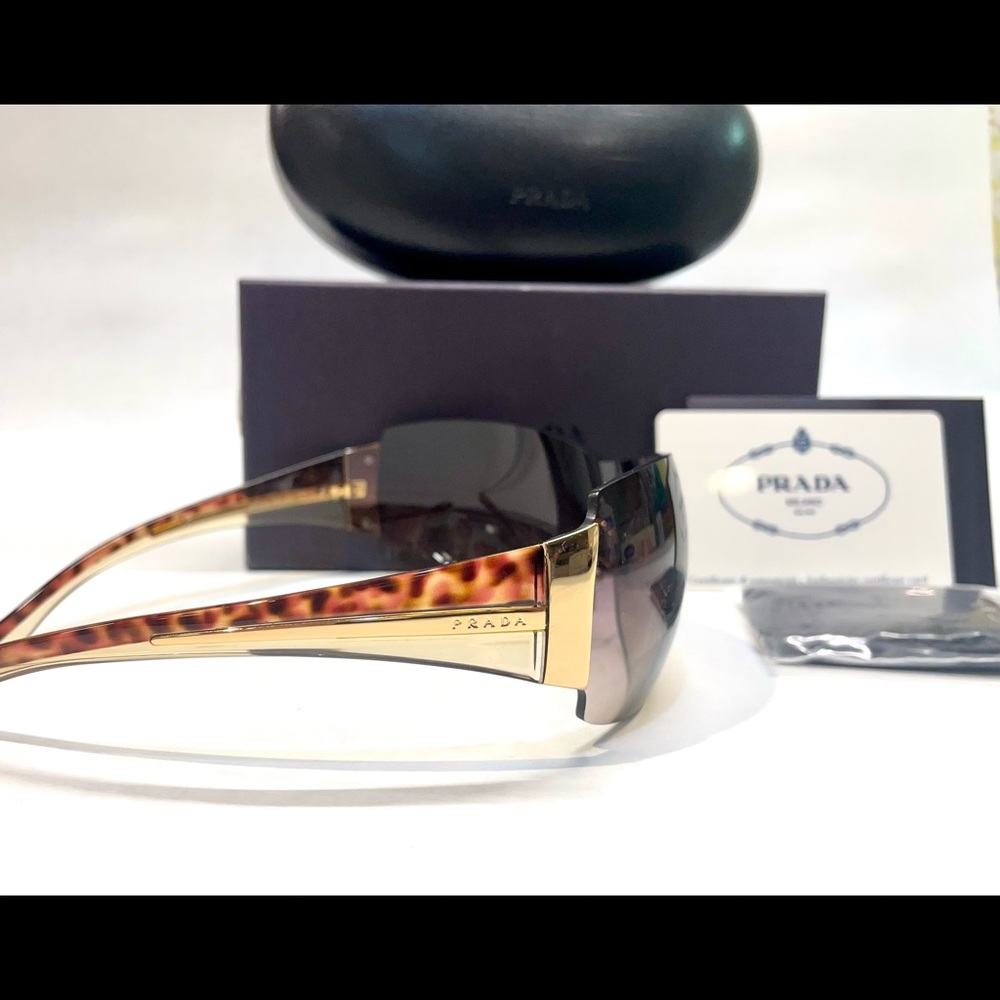 RARE PRADA shield sunglasses -vintage 90’s style authentic Italian made.